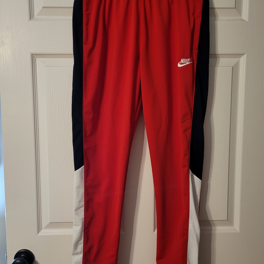 Men's BRAND NEW (without tags) NIKE joggers